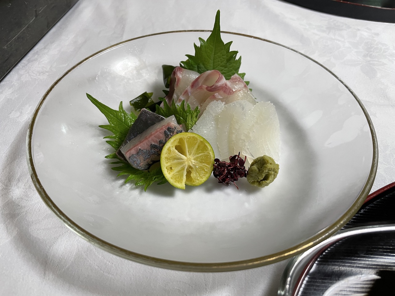「屋島の宿桃太郎」の夜ご飯お刺身の画像